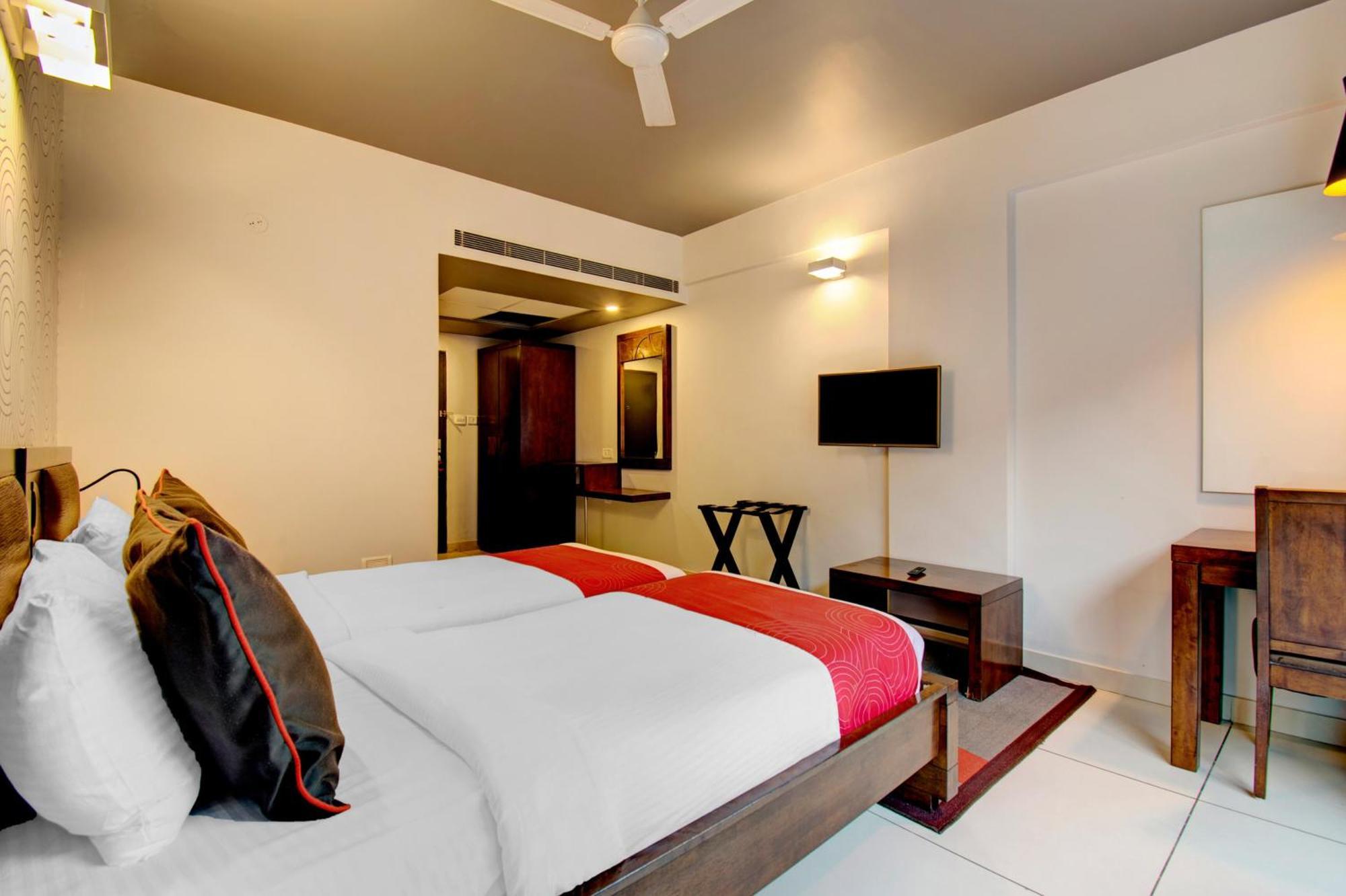 Super Townhouse Ulsoor Otel Bangalore Dış mekan fotoğraf